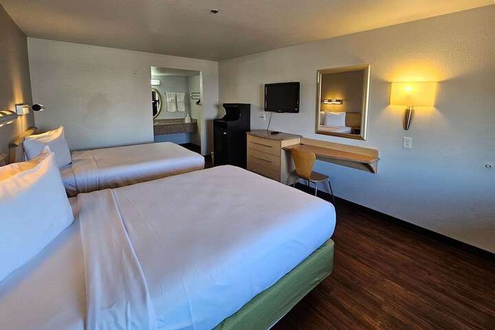 Room 21 of 29