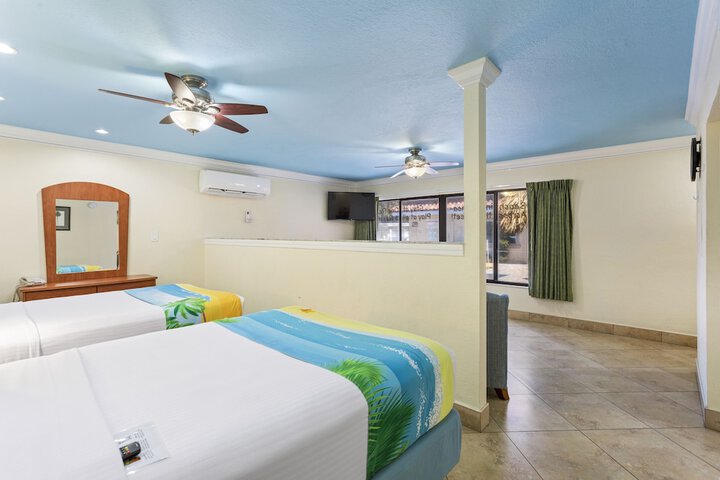 Room 43 of 96