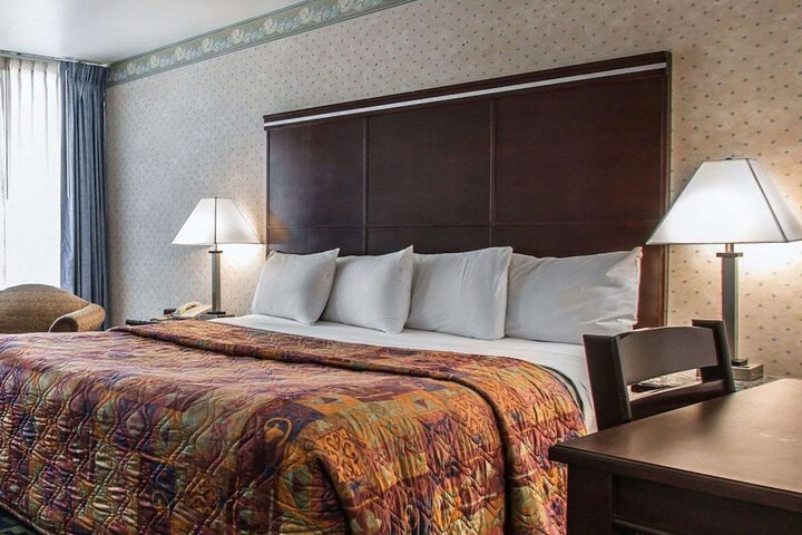 Room 25 of 26