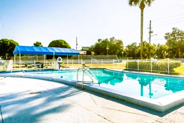 Pool 2 of 28