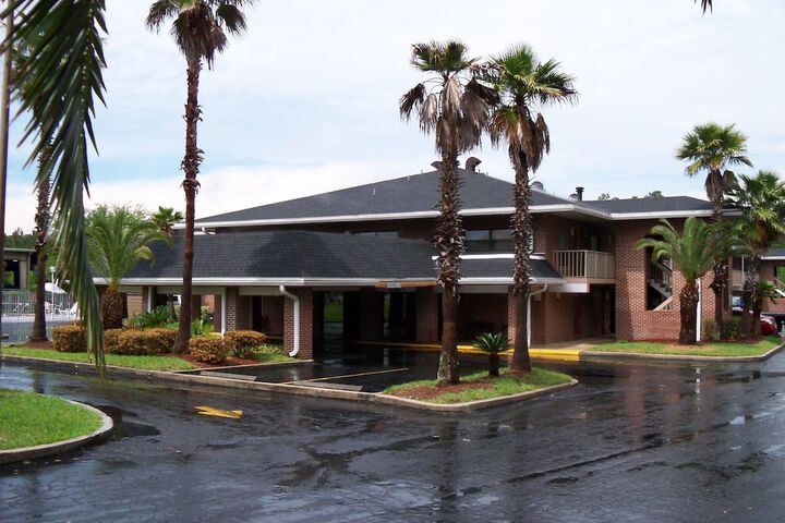 Hotel 2 of 23
