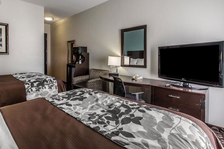 Room 18 of 25