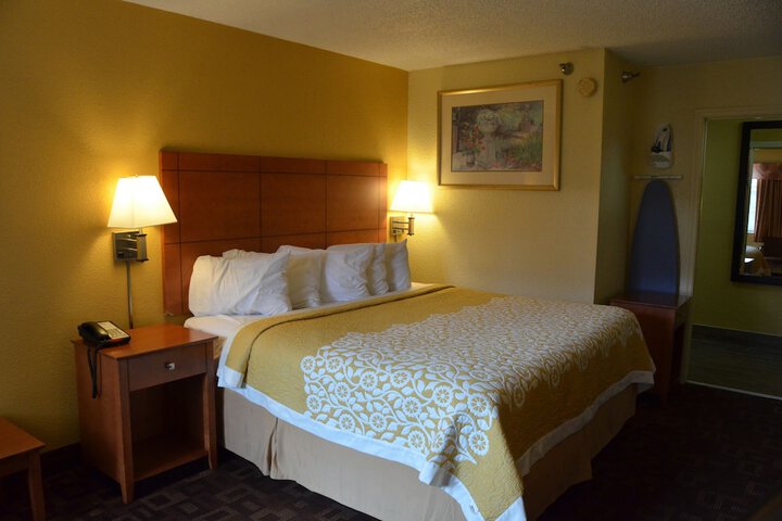 Room 26 of 31