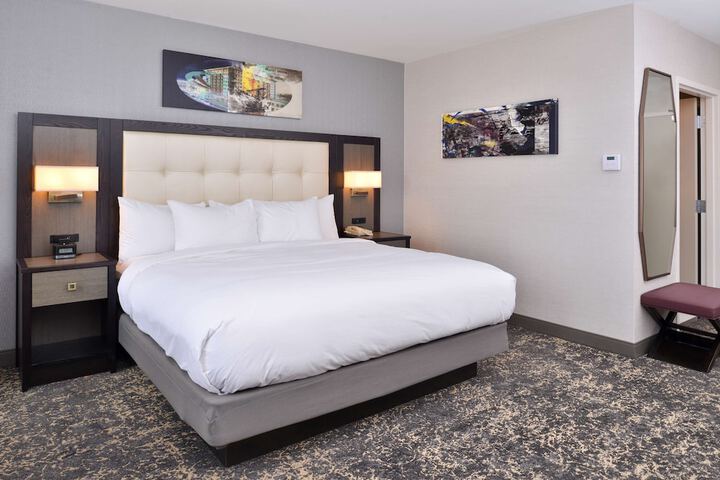 DoubleTree by Hilton Utica