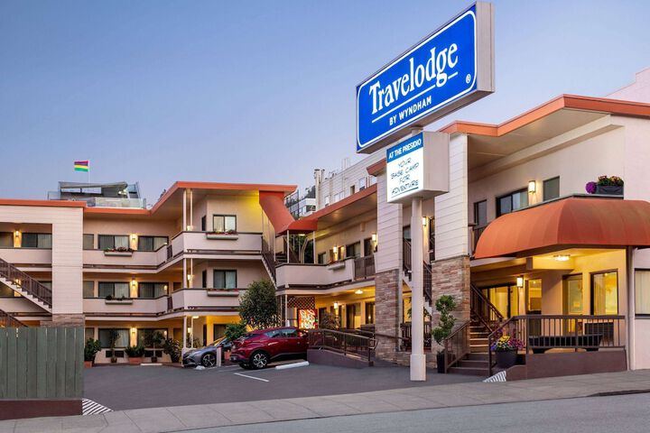 Hotel 4 of 66