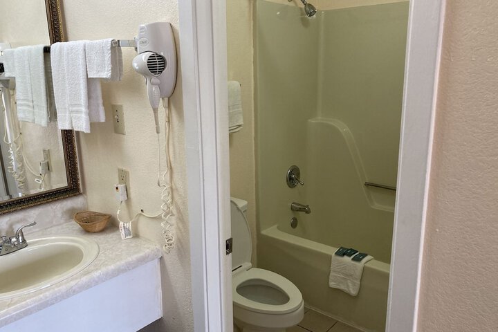 Room 42 of 54