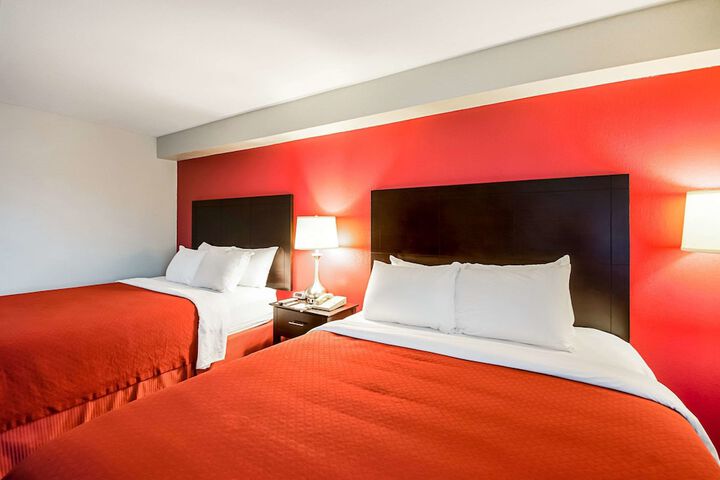 Room 16 of 35