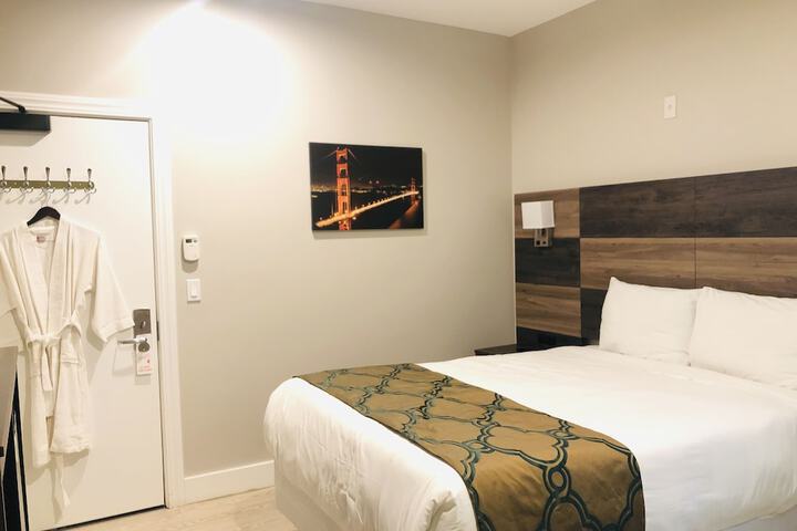 Room 20 of 34