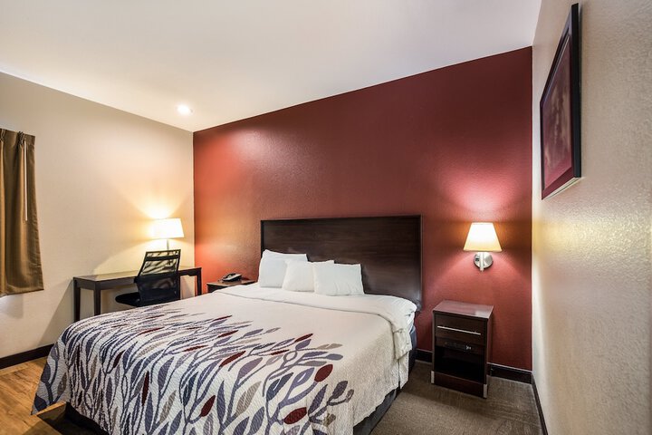 Red Roof Inn St. Louis - Troy IL