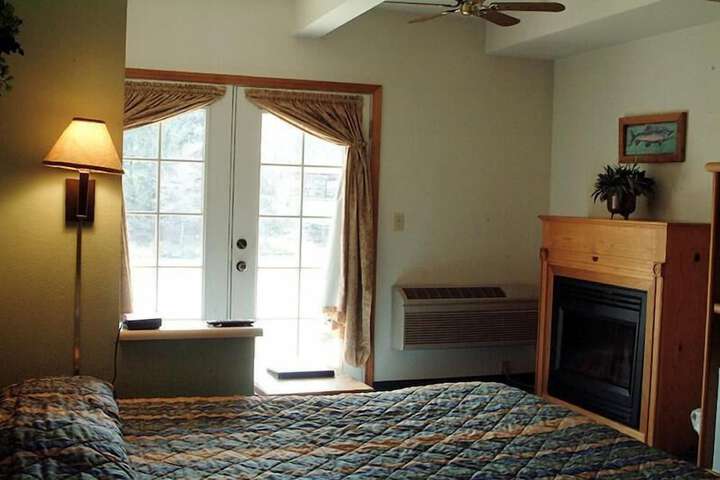 Room 21 of 37