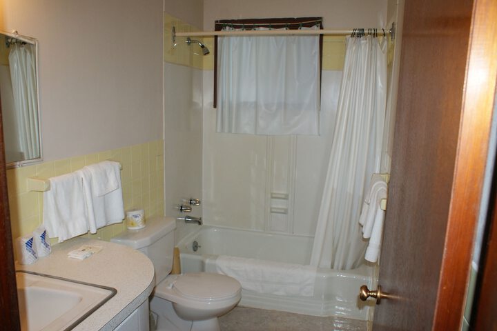 Room 50 of 79