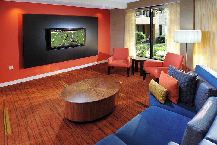 Hotel Interior 11 of 25