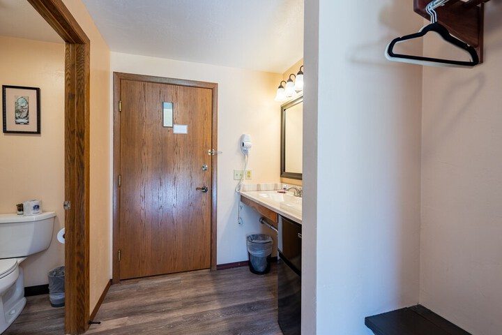 Room 14 of 46