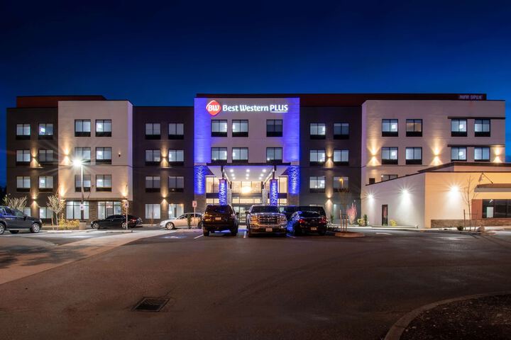 Hotel 4 of 33