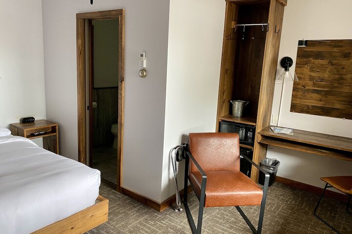 Room 19 of 47