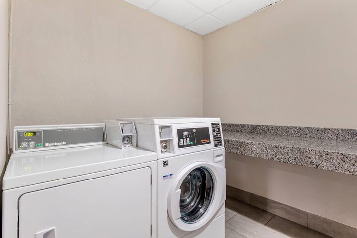 Quality Inn & Suites Union City - Atlanta South