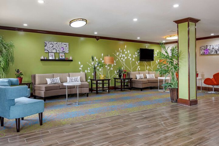 Hotel Interior 9 of 29