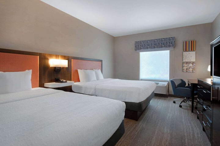 Room 10 of 42