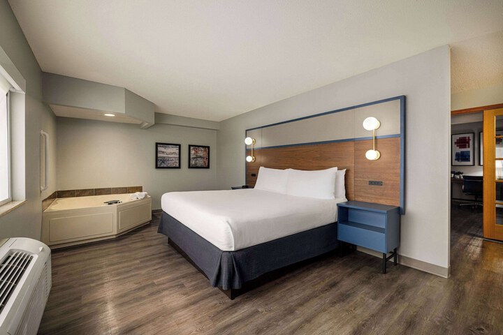 Room 45 of 62