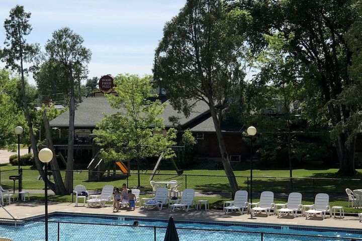 Pool 9 of 64