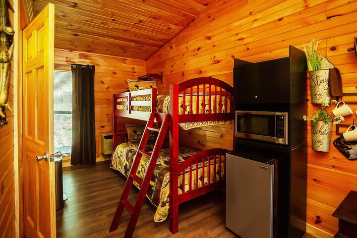 Bigfoot Lodge Room Three