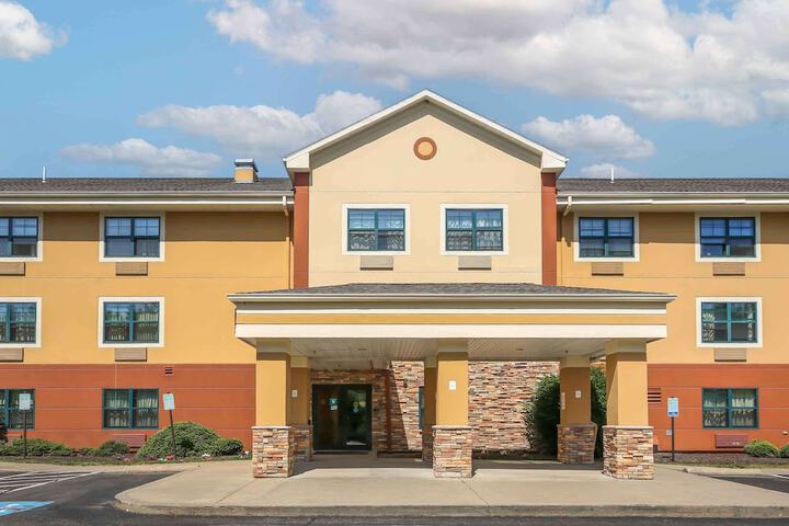 Hotel 2 of 31