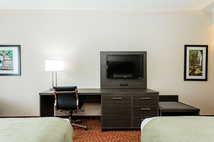 Room 47 of 100