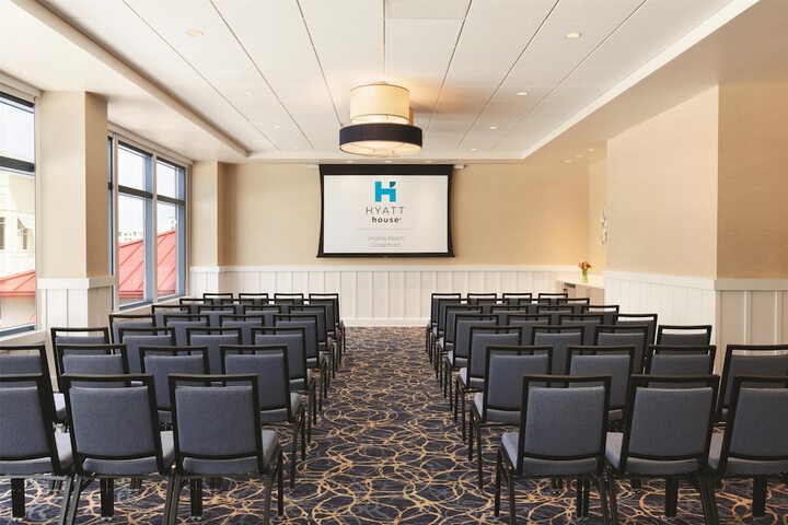 Hyatt House Virginia Beach / Oceanfront