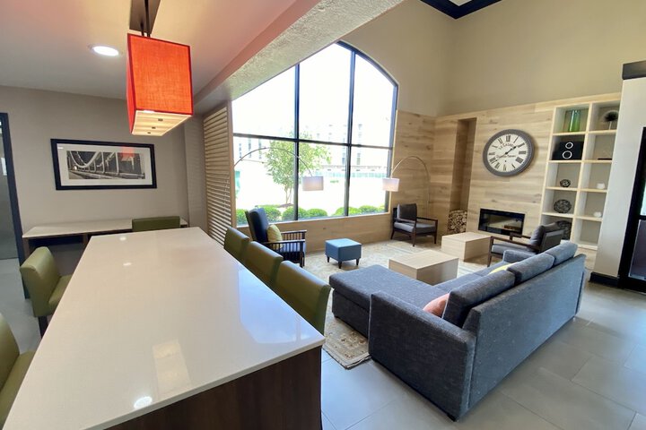 Country Inn & Suites by Radisson Dunn I-95