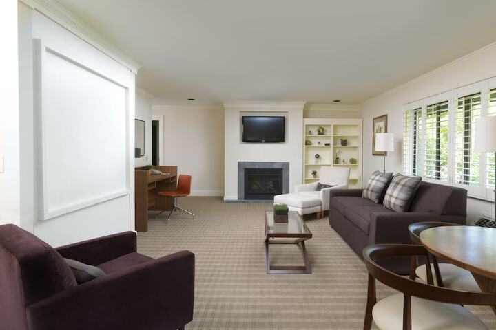 Topnotch Resort