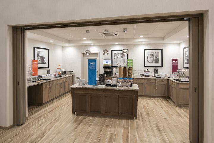 Hampton Inn & Suites Rocky Hill - Hartford South
