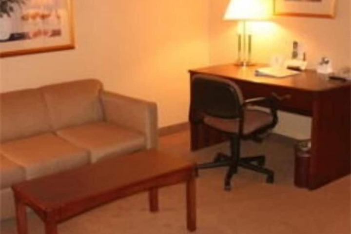 Room 15 of 27