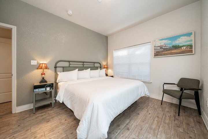 Room 148 of 211