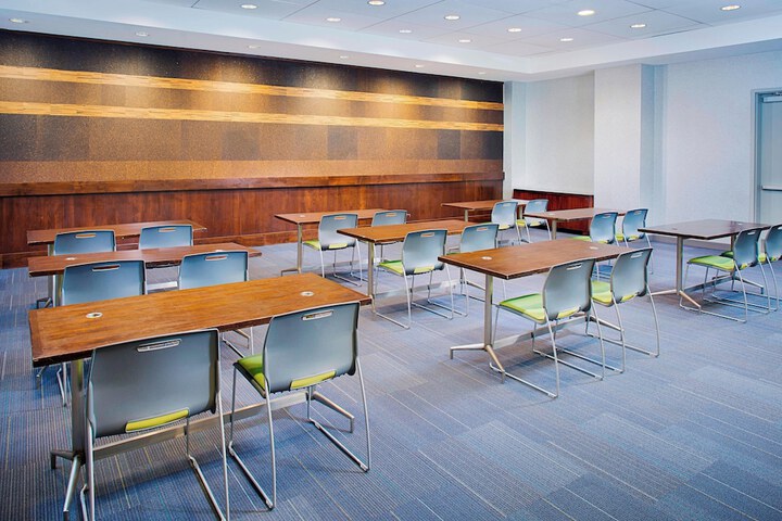 Aloft by Marriott Charlotte City Center
