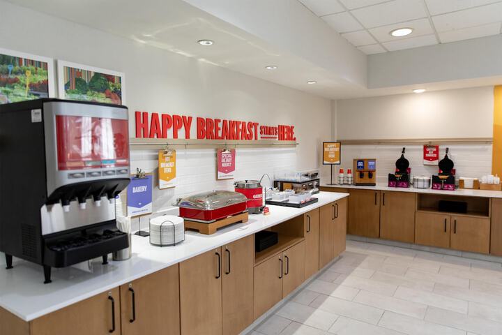 Hampton Inn & Suites Jennings