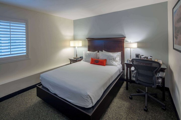 Collegian Hotel & Suites Trademark Collection by Wyndham