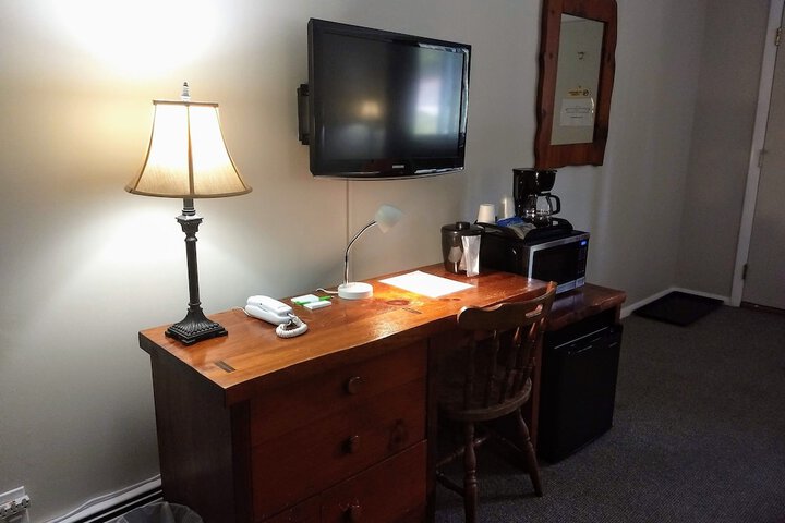 Room 34 of 76