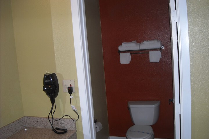Tropicana Motel