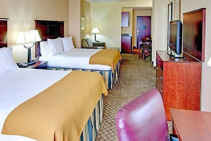 Holiday Inn Express & Suites Millington by IHG