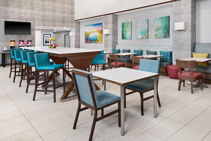 Hampton Inn & Suites Parsippany / North