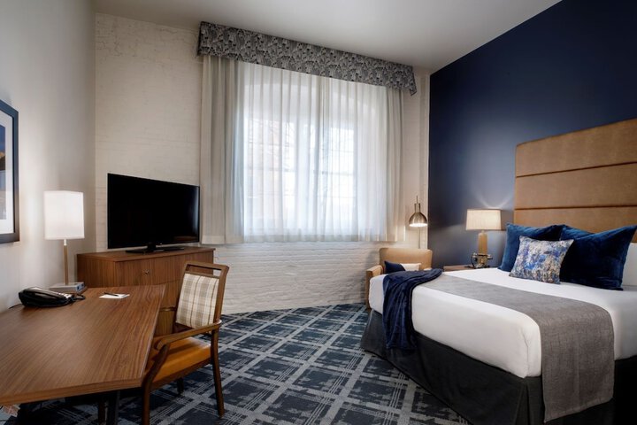 Hotel at Old Town