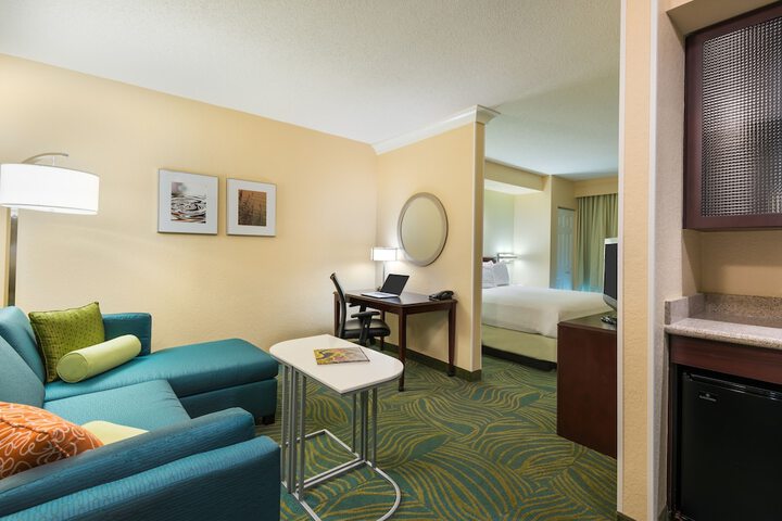 Room 15 of 22