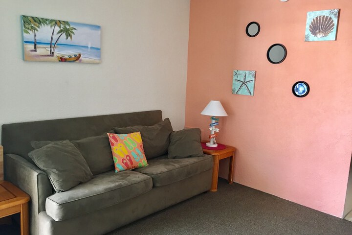 Room 28 of 46