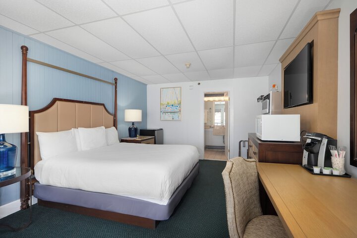 Boothbay Harbor Inn