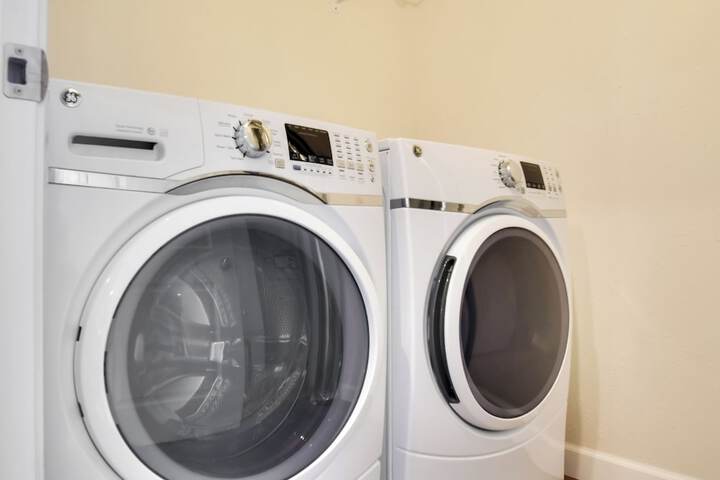 2 Mi to TBK Bank Sports Complex: Townhome w / Patio