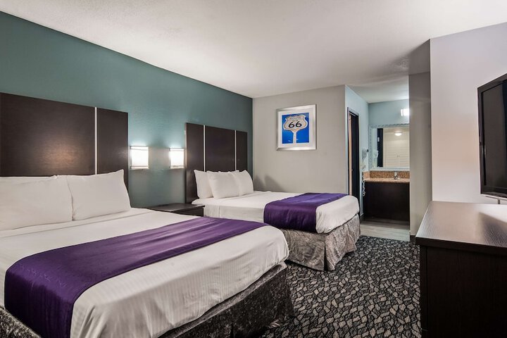 Room 7 of 25