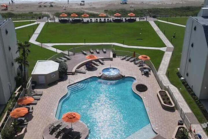 Pool 33 of 125