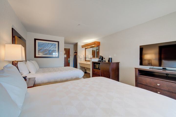 Holiday Inn West Yellowstone by IHG.