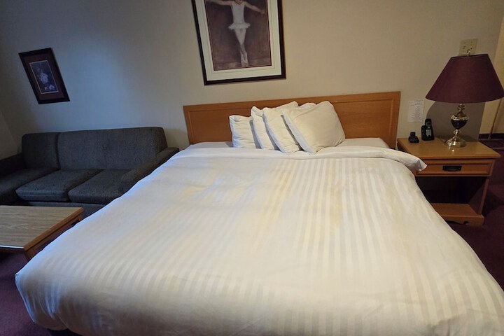 Room 16 of 84