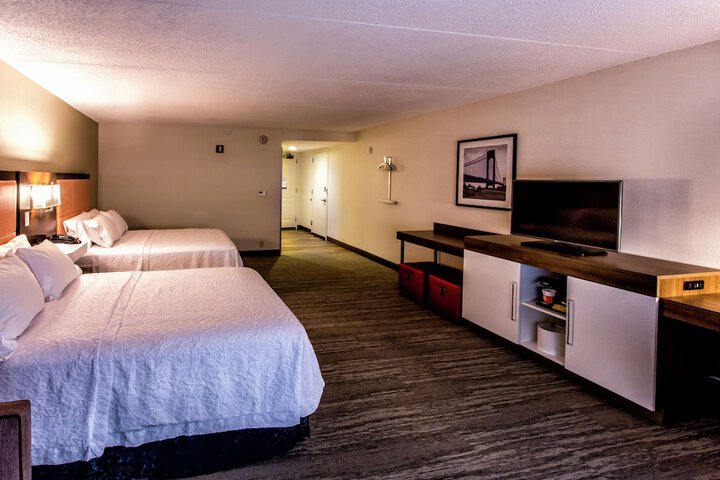 Room 28 of 45